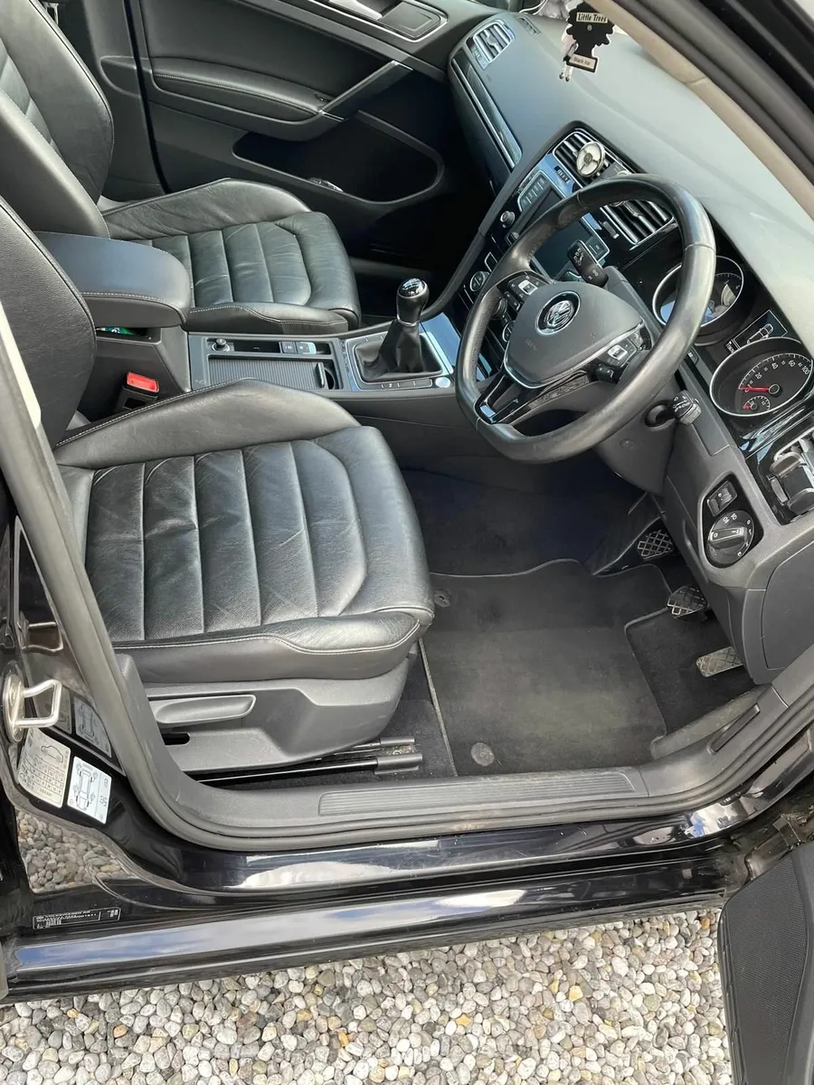 Volkswagen Golf 2016 - Image 2