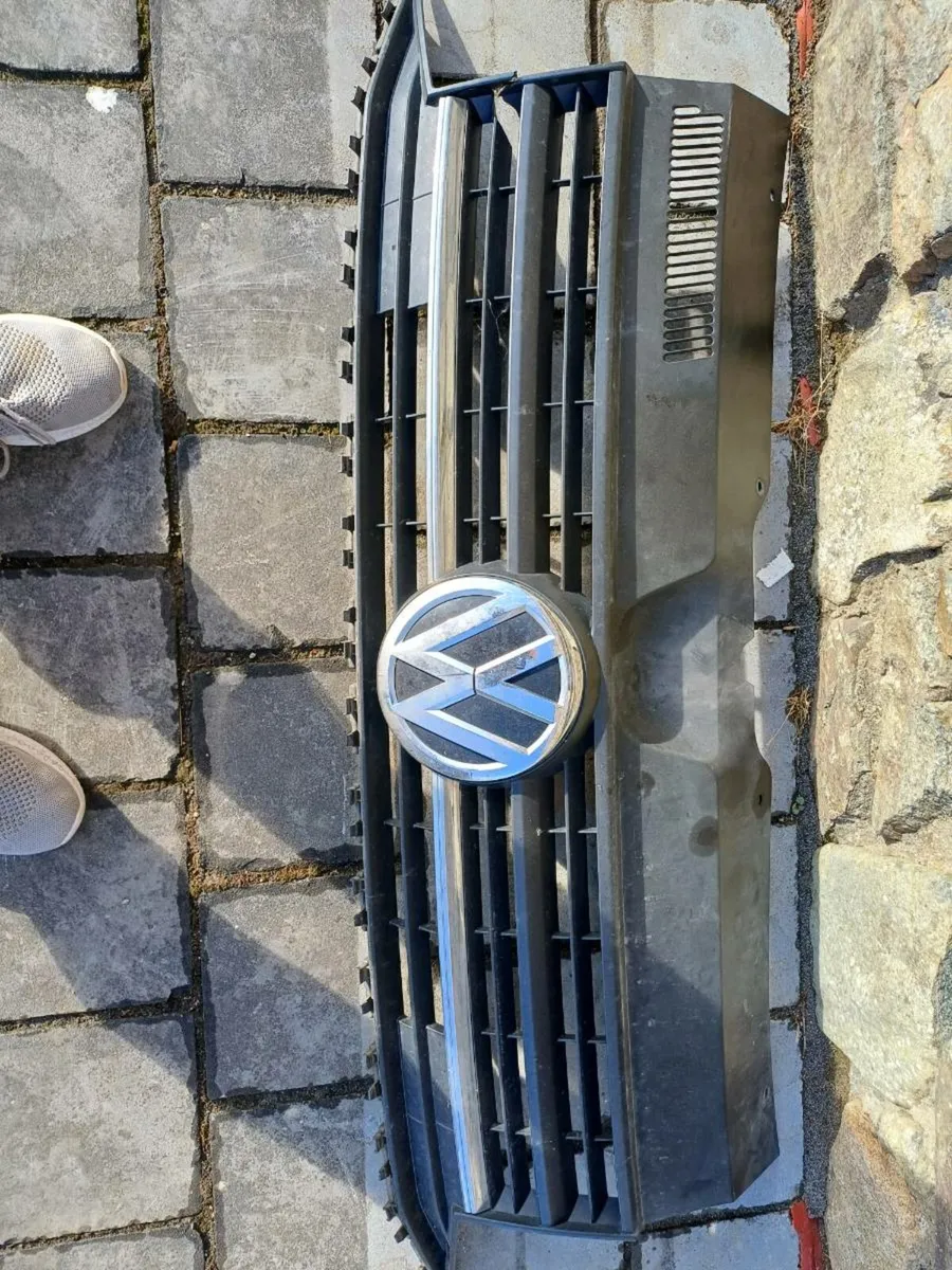 Vw transporter headlights and grill - Image 2