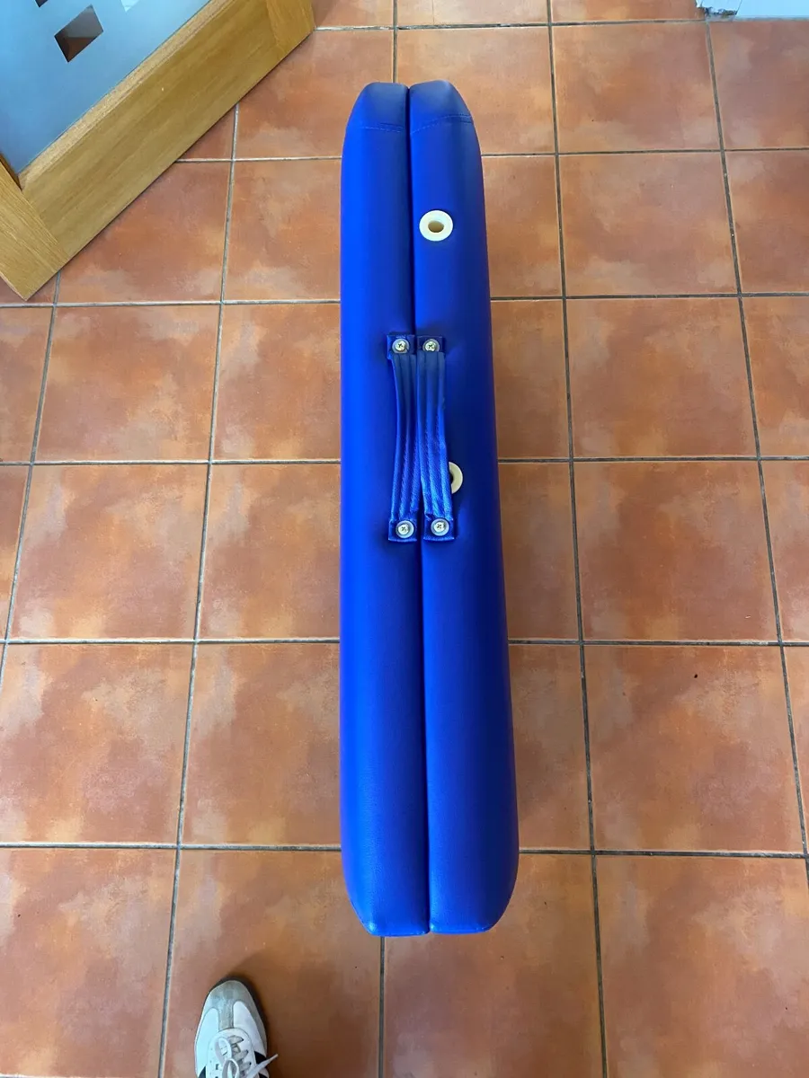Massage therapy table - Image 4