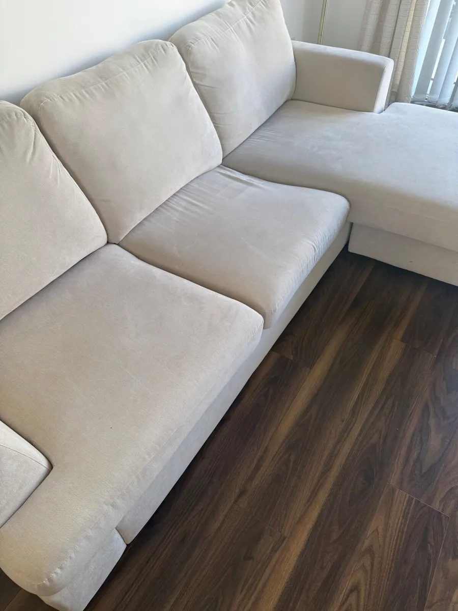 Couch - Image 2