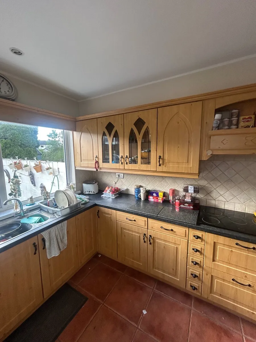 Kitchen - Image 4