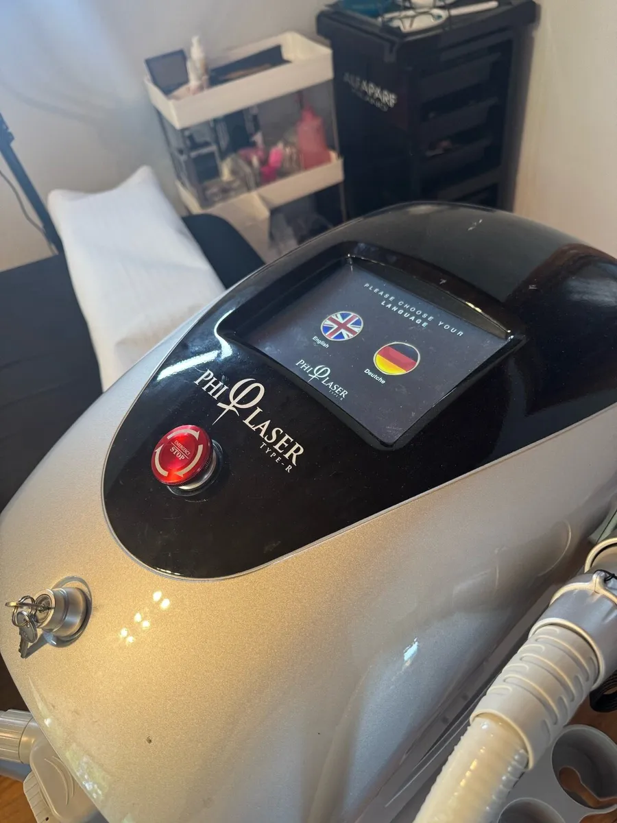 Tattoo laser  removal machine - Image 1