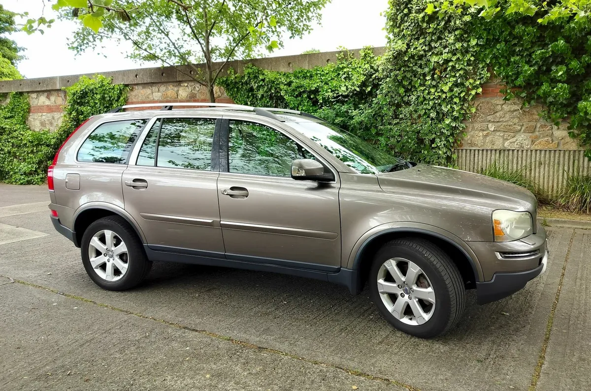 Volvo XC90 2011 - Image 3