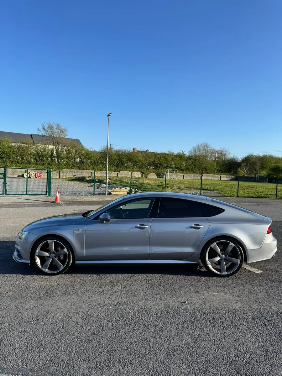 Audi a7 Black Edition - Image 3
