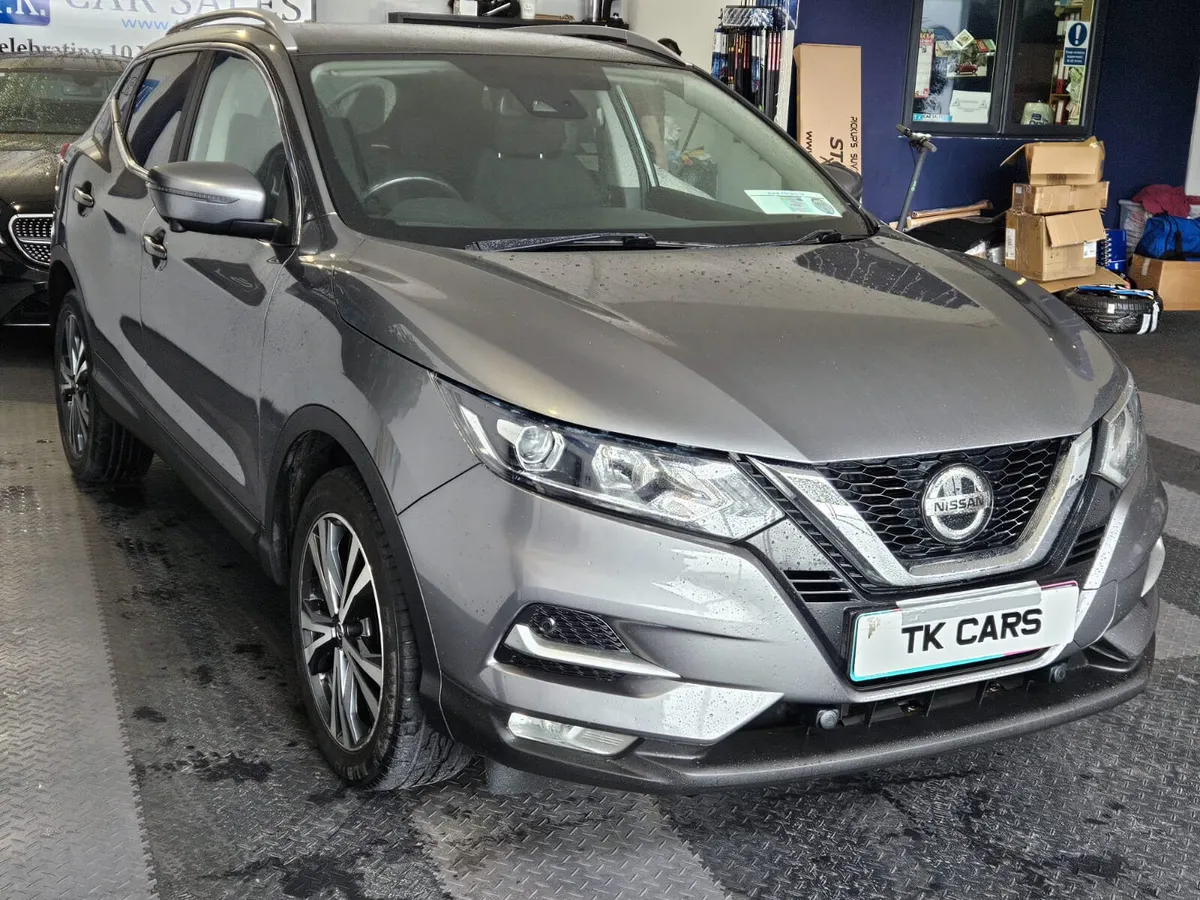18 NISSAN QASHQAI XE PLUS EDITION - Image 4