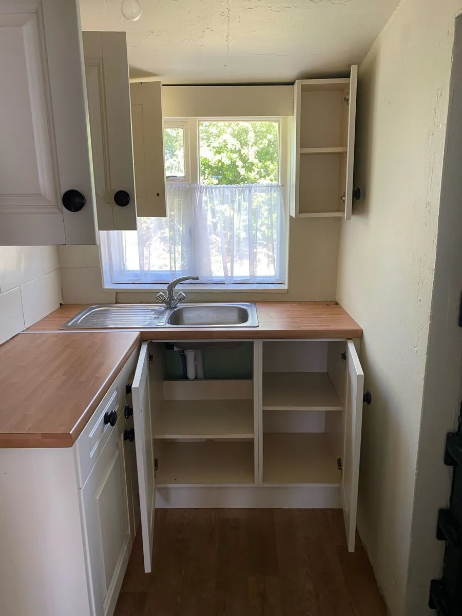 Fitted kitchen - Image 4