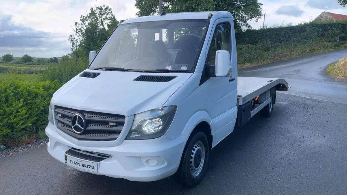 2017 Mercedes Sprinter Recovery - Image 2