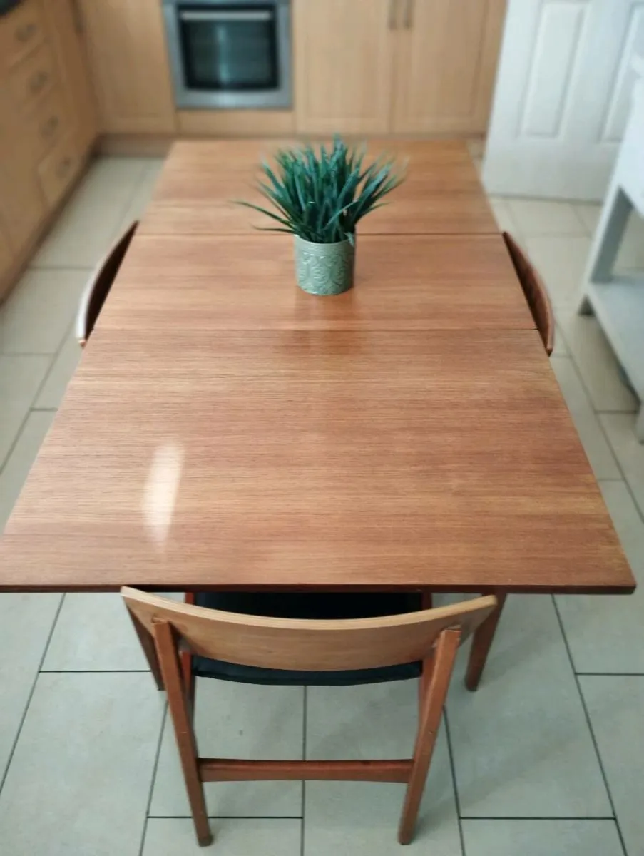 Mid century dining table and chairs - Image 4