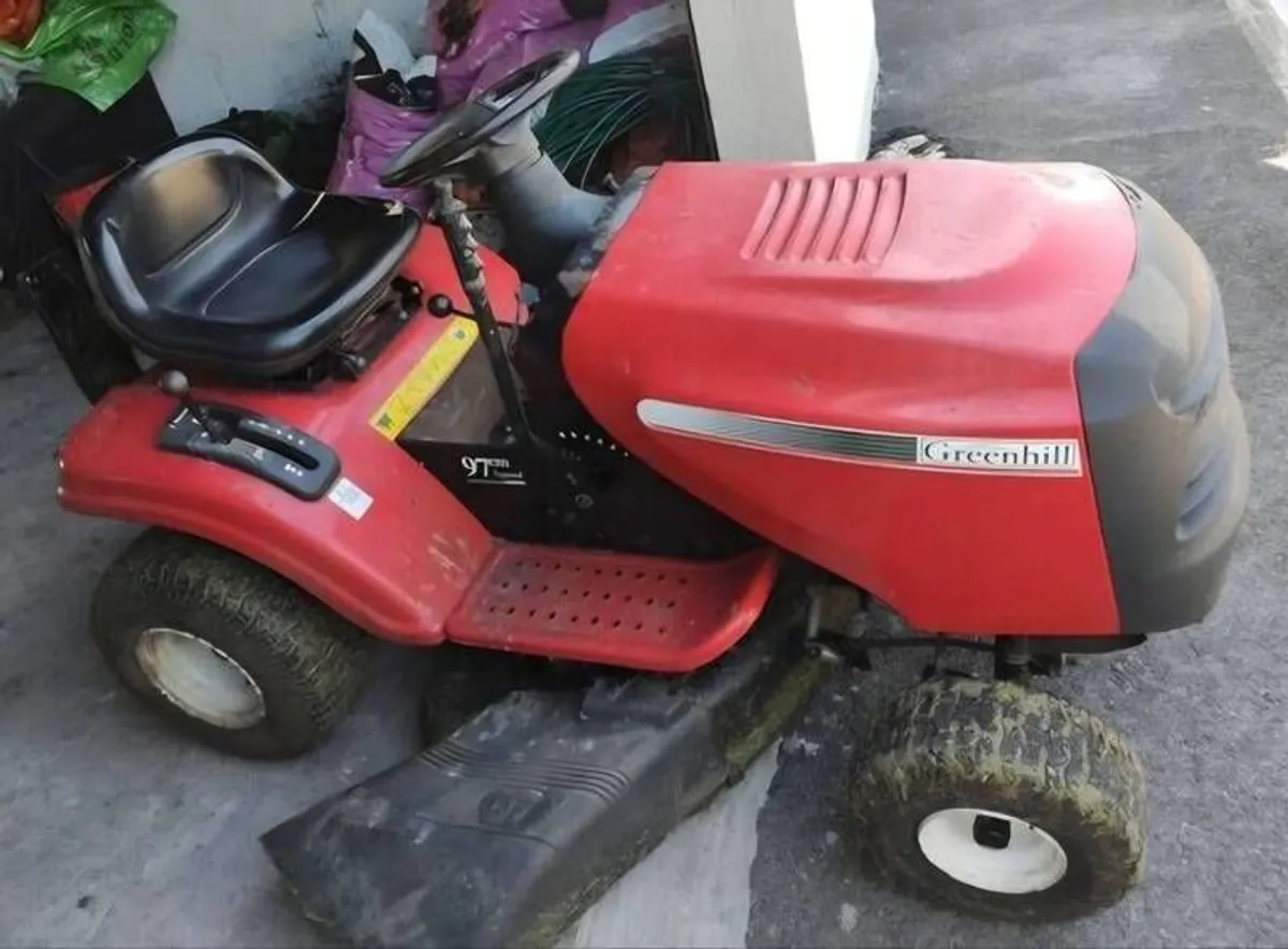ride on lawnmower - Image 1