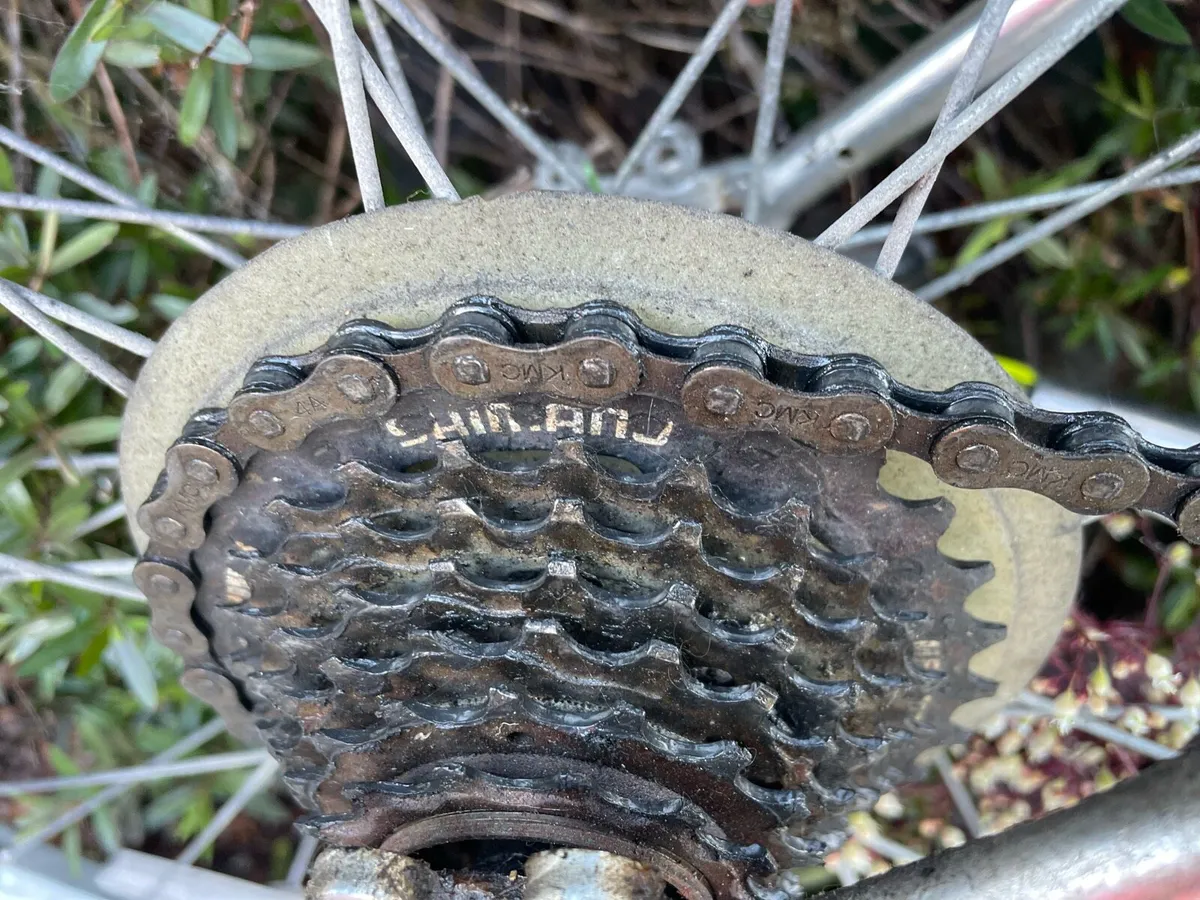 Giant Mtb/ Hybrid 20” frame 26” wheels - Image 3