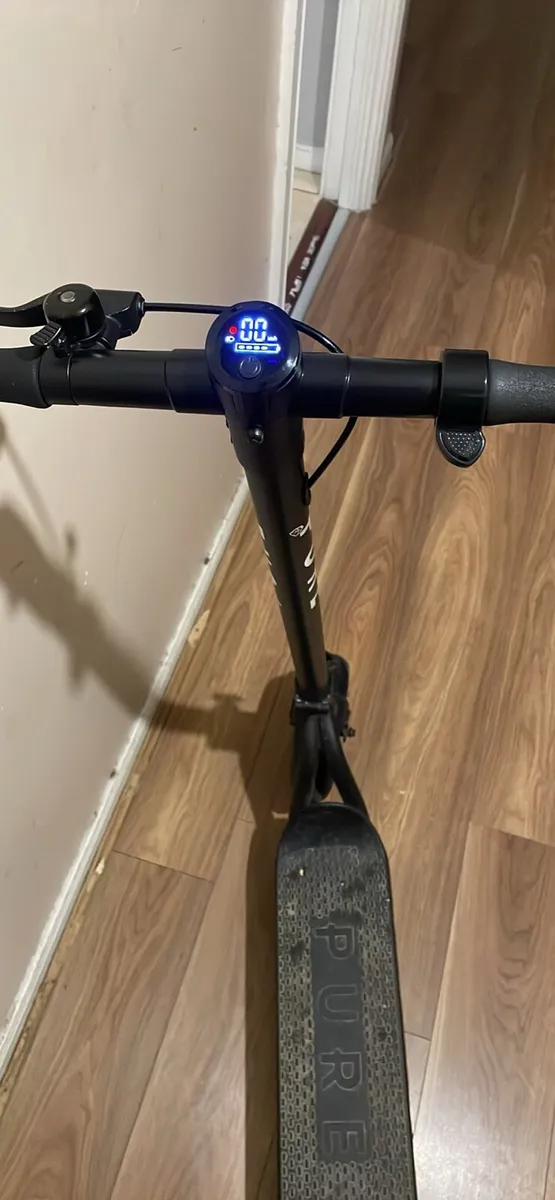 Electric scooter - Image 3