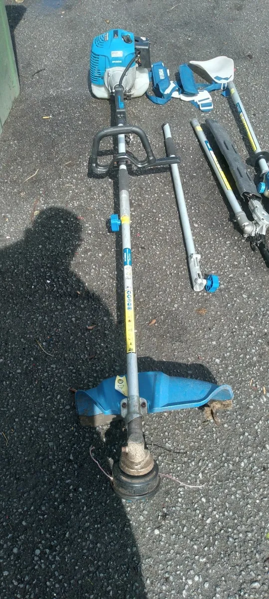Hyundai 3 in 1 grass strimmers only used 3 times - Image 4