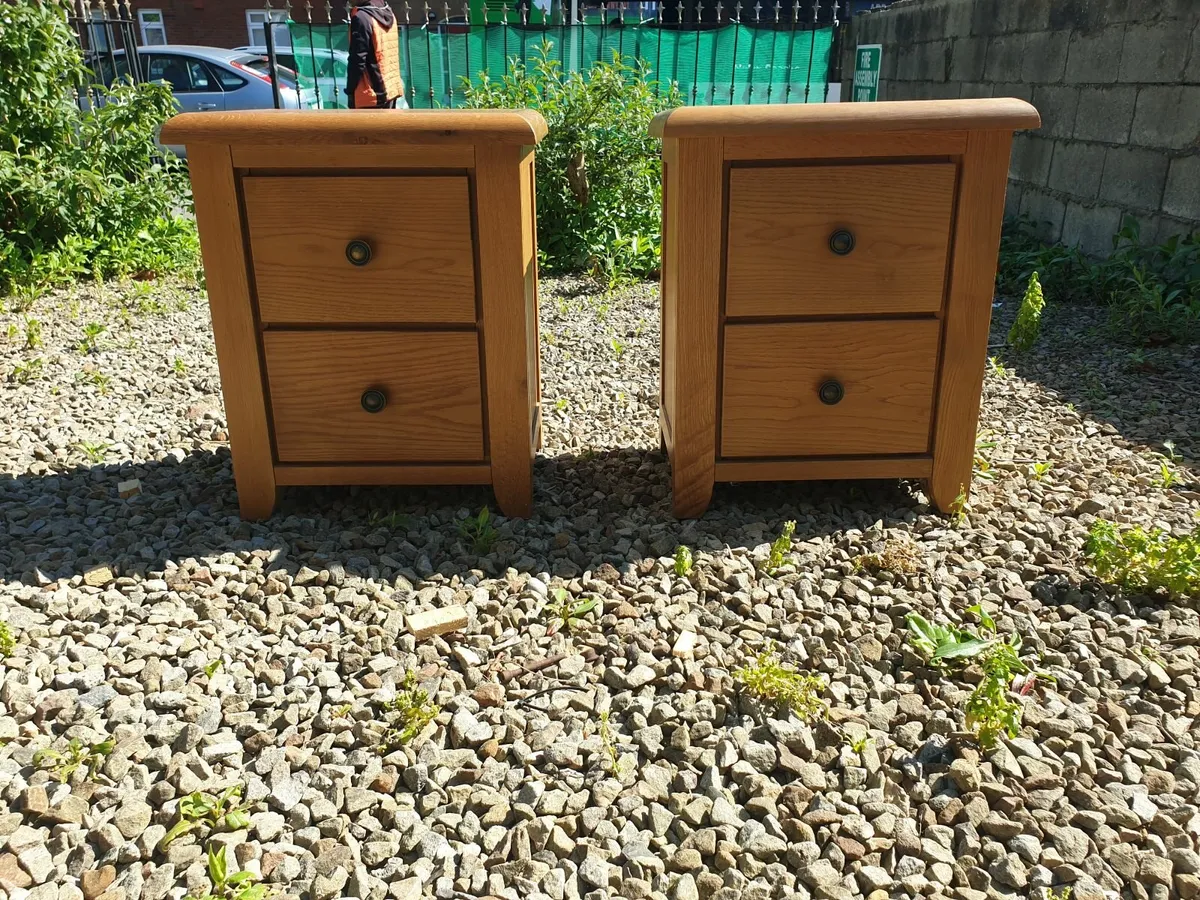 Oak lockers - Image 1