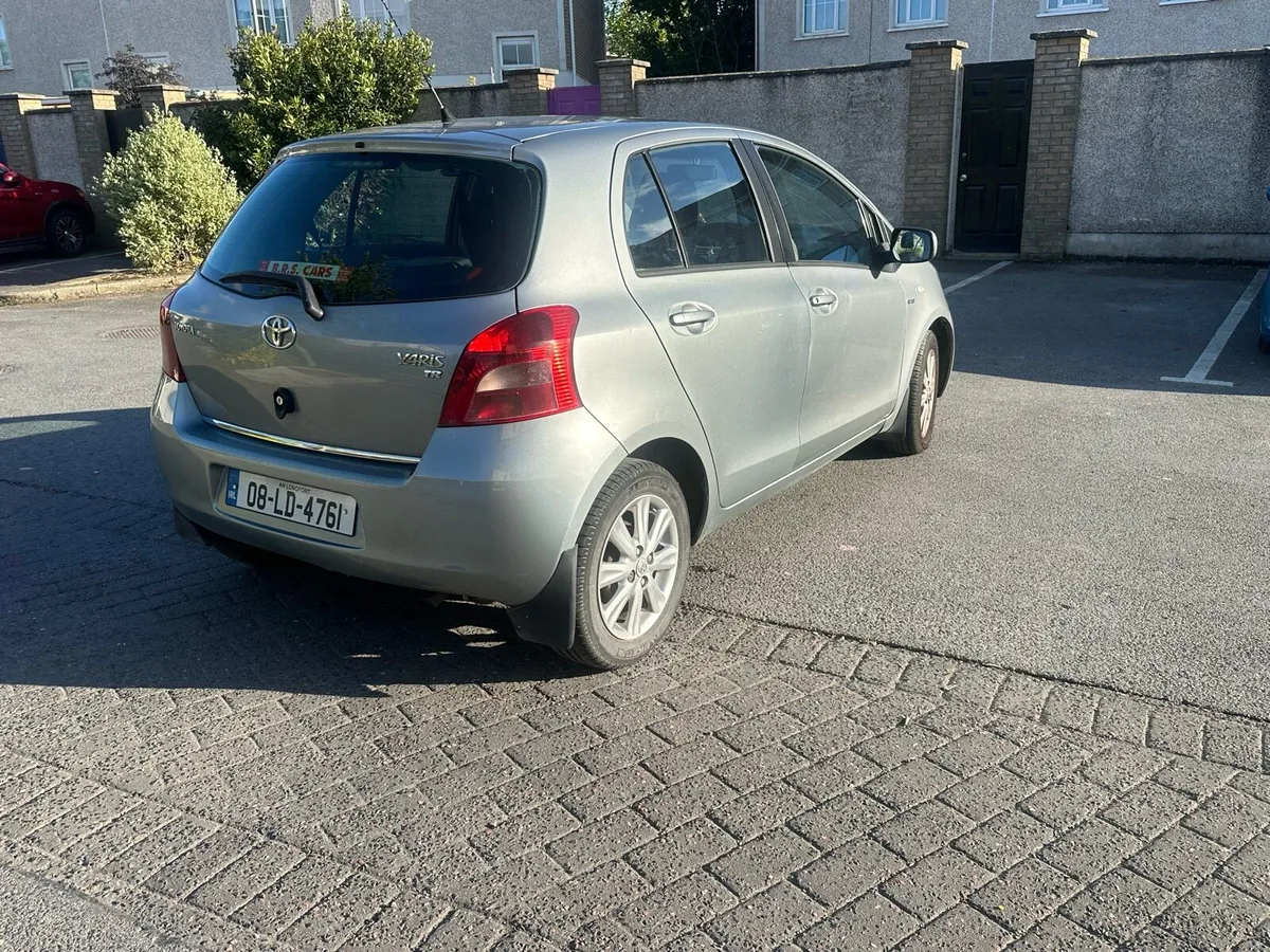 Toyota Yaris 2008 - Image 4