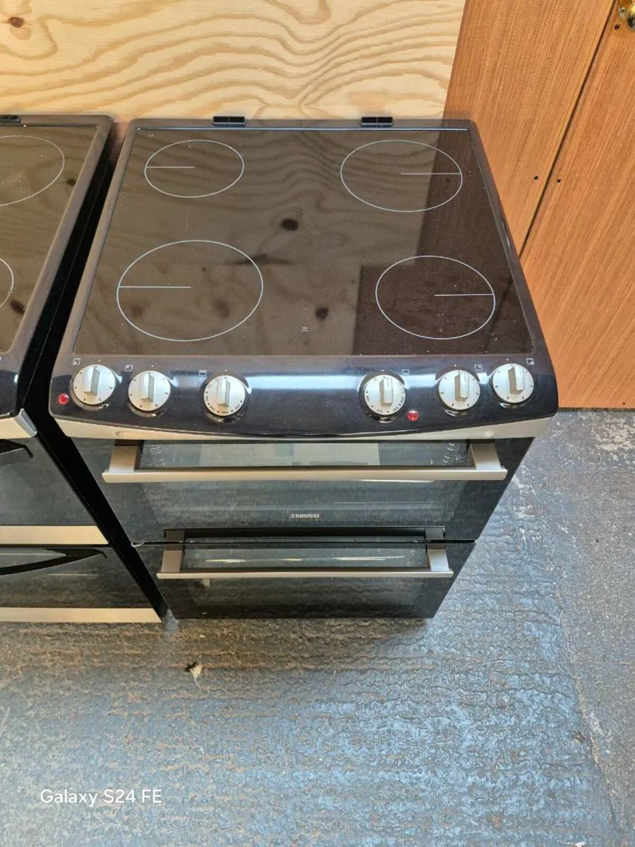 *NEW* Zanussi Freestanding Electric Cooker 60cm wi - Image 2
