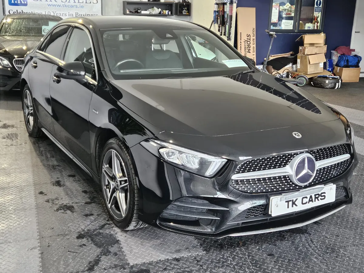 21 MERCEDES BENZ A-CLASS  AMG HYBRID - Image 4