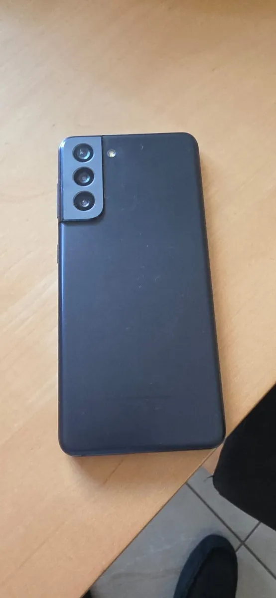 Samsung S21 and Galaxy Watch 4 Classic - Image 1
