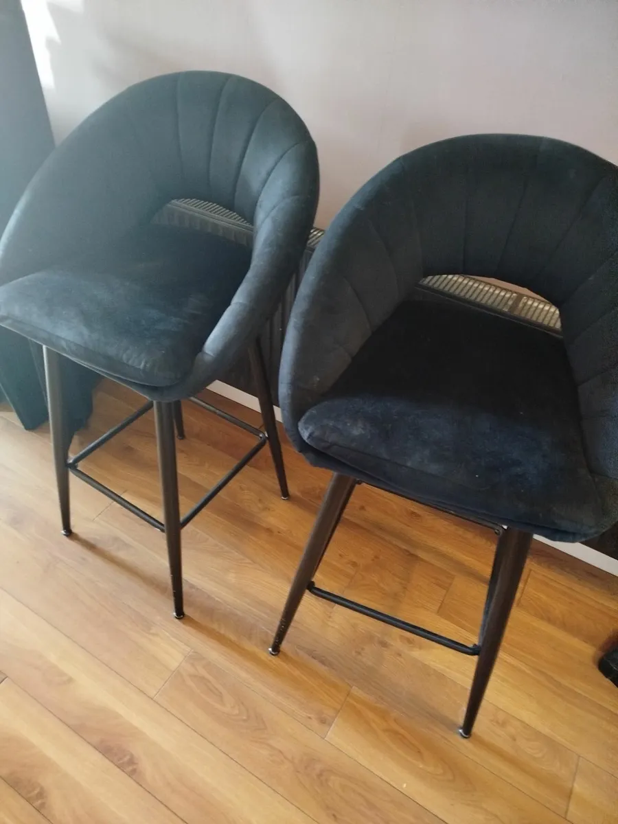 Breakfast chairs