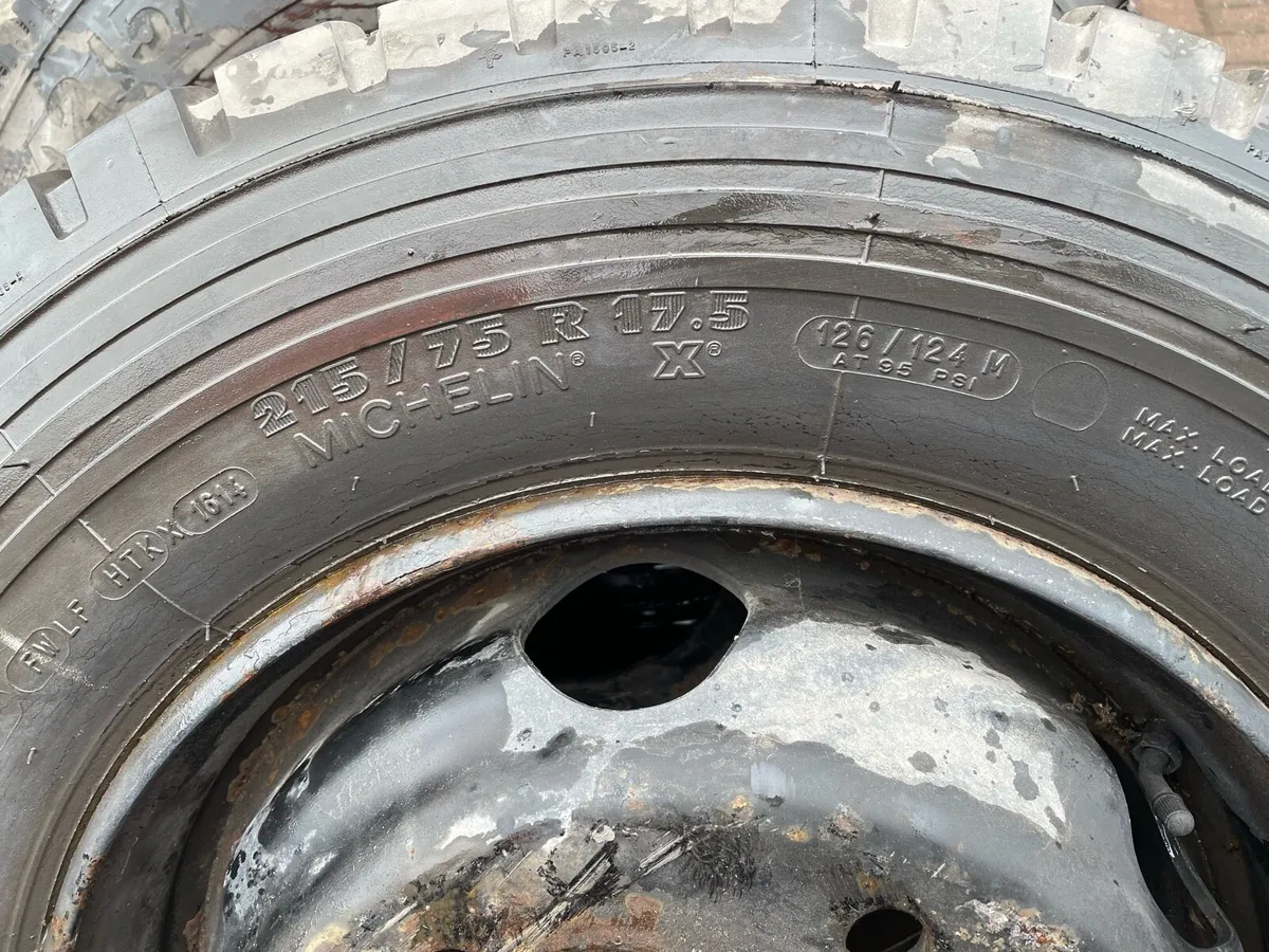 Mercedes Steel Rims with Tyres 215/75 R17.5 - Image 3