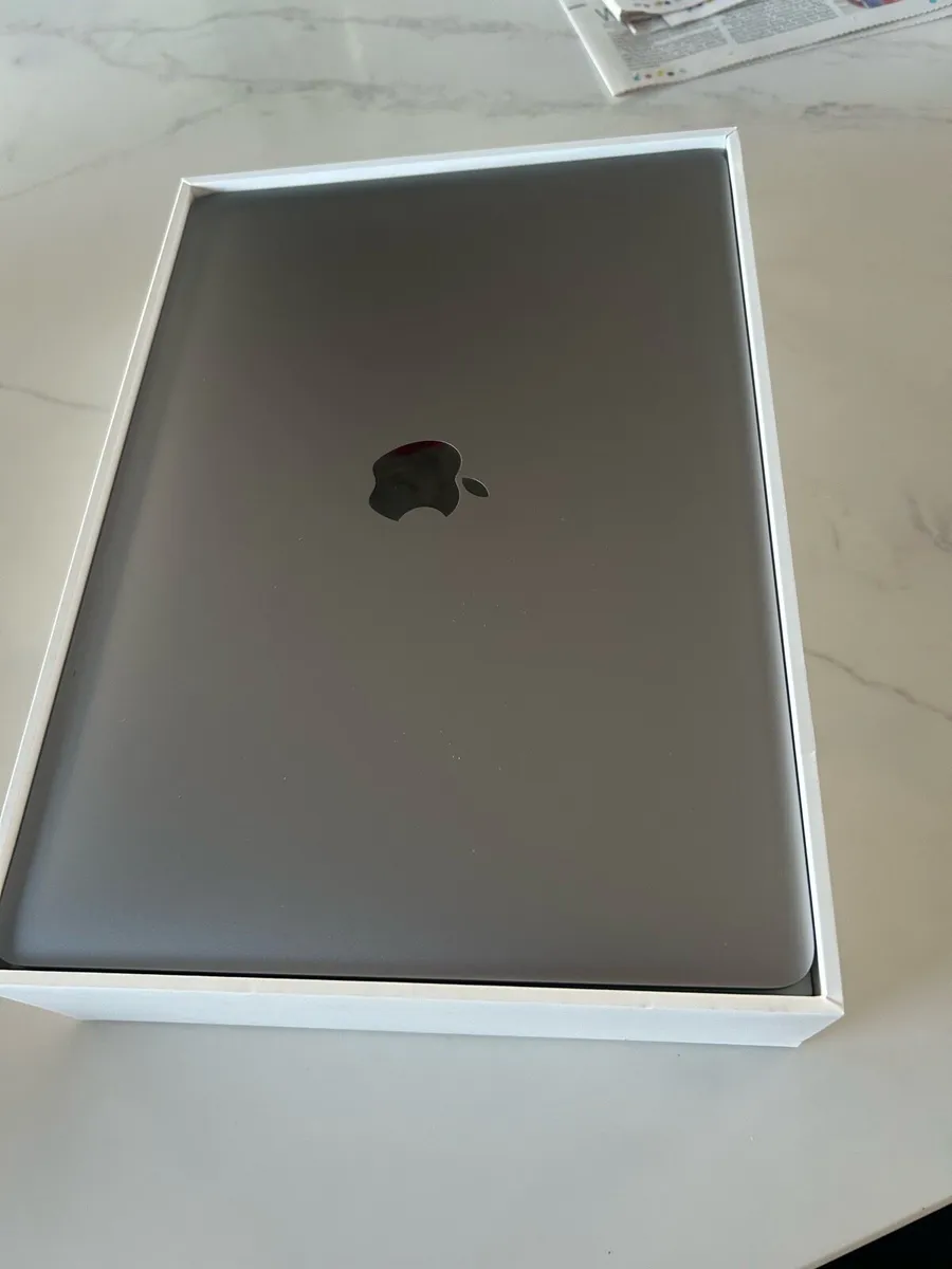 MacBook Air  space gray - Image 1