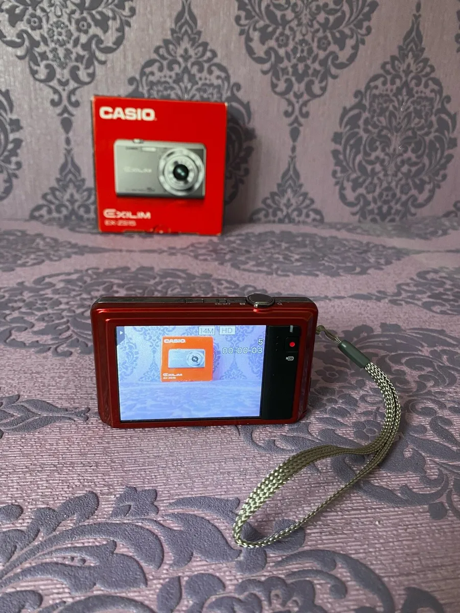 TOUCH SCREEN CASIO EXILIM EX-ZS15 CAMERA €100 - Image 3