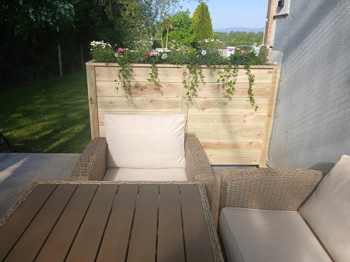 Custom Handmade Wooden Planters – Built to Last - Image 4
