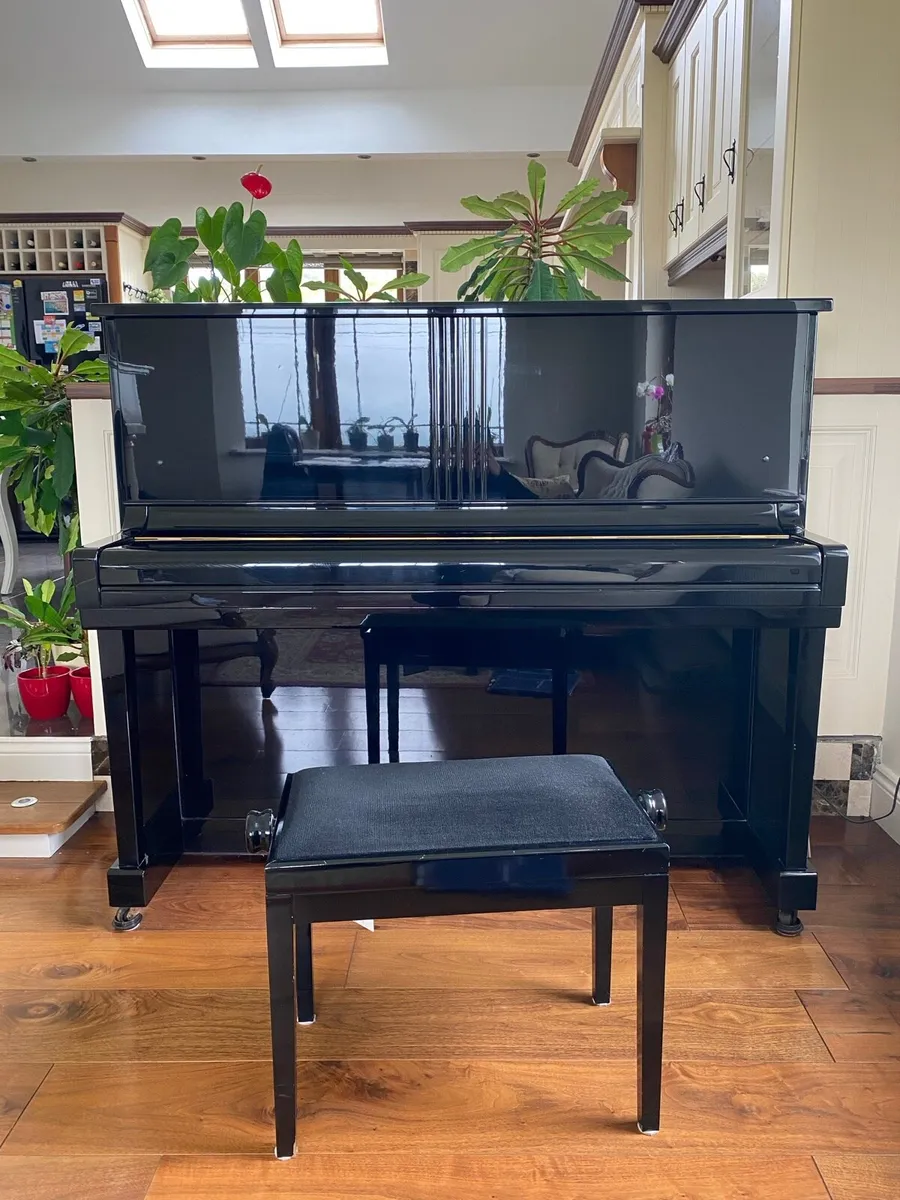 KAWAI KS1 Upright 88 Key Piano €3500 - Image 3