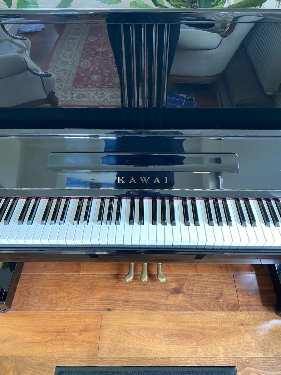 KAWAI KS1 Upright 88 Key Piano €3500 - Image 4