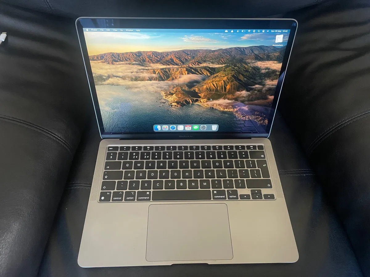 MacBook Air M1 - Image 2