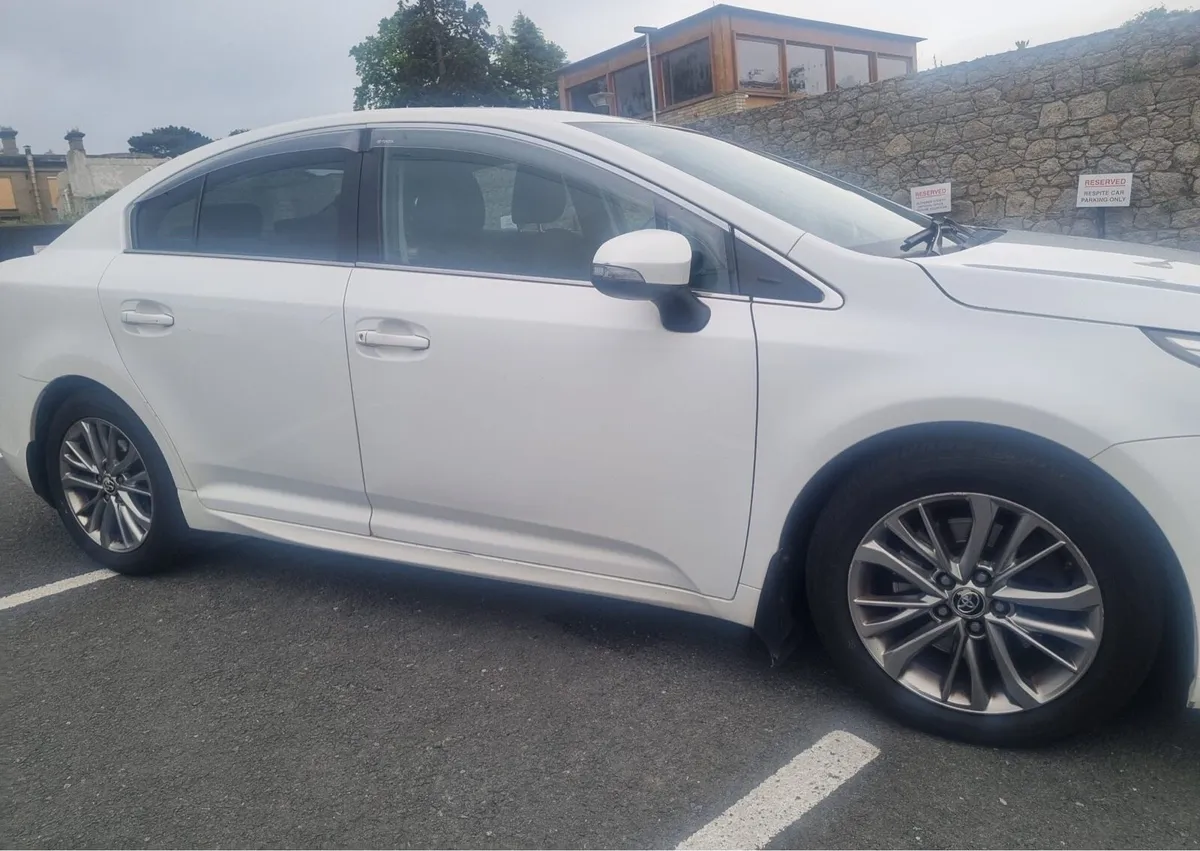 161 Toyota avensis - Image 1