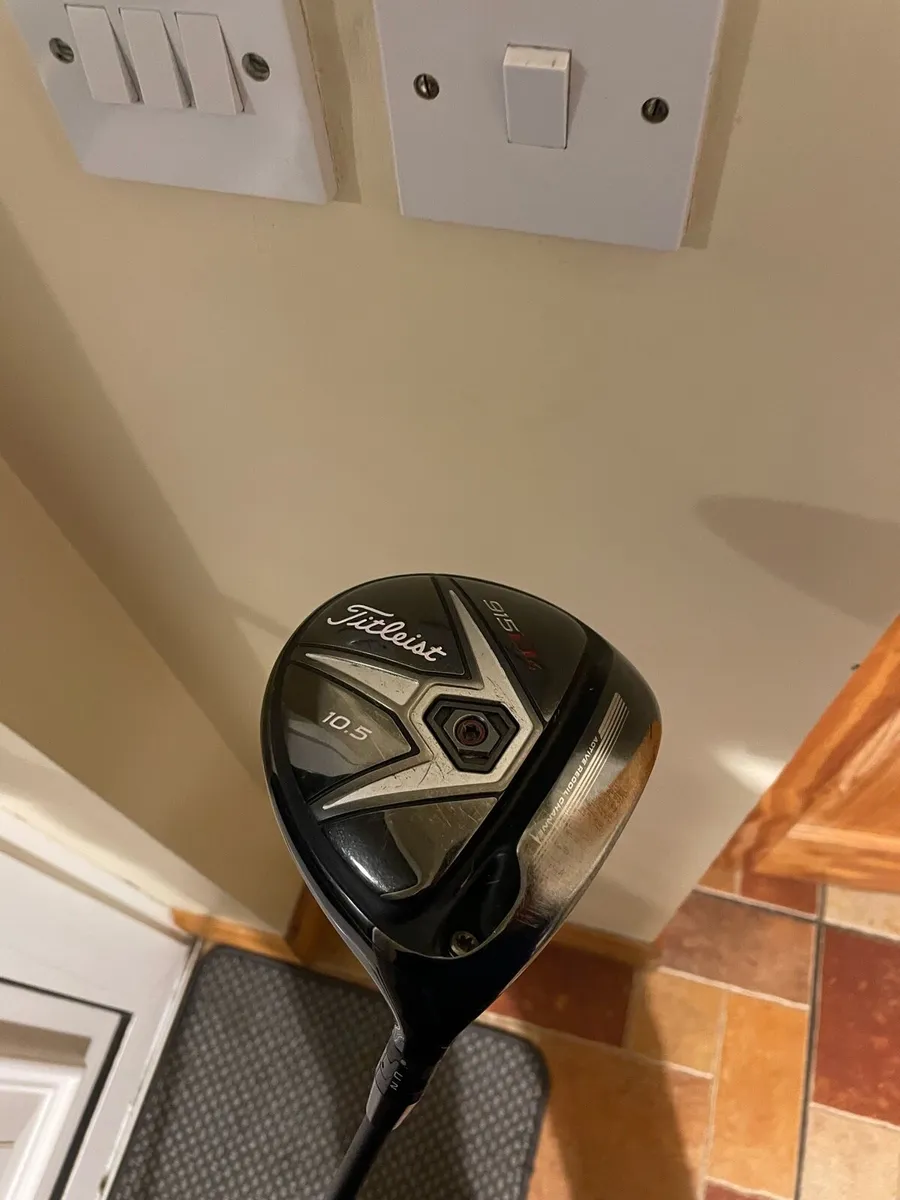 Titleist 915 D4 Driver - Image 2