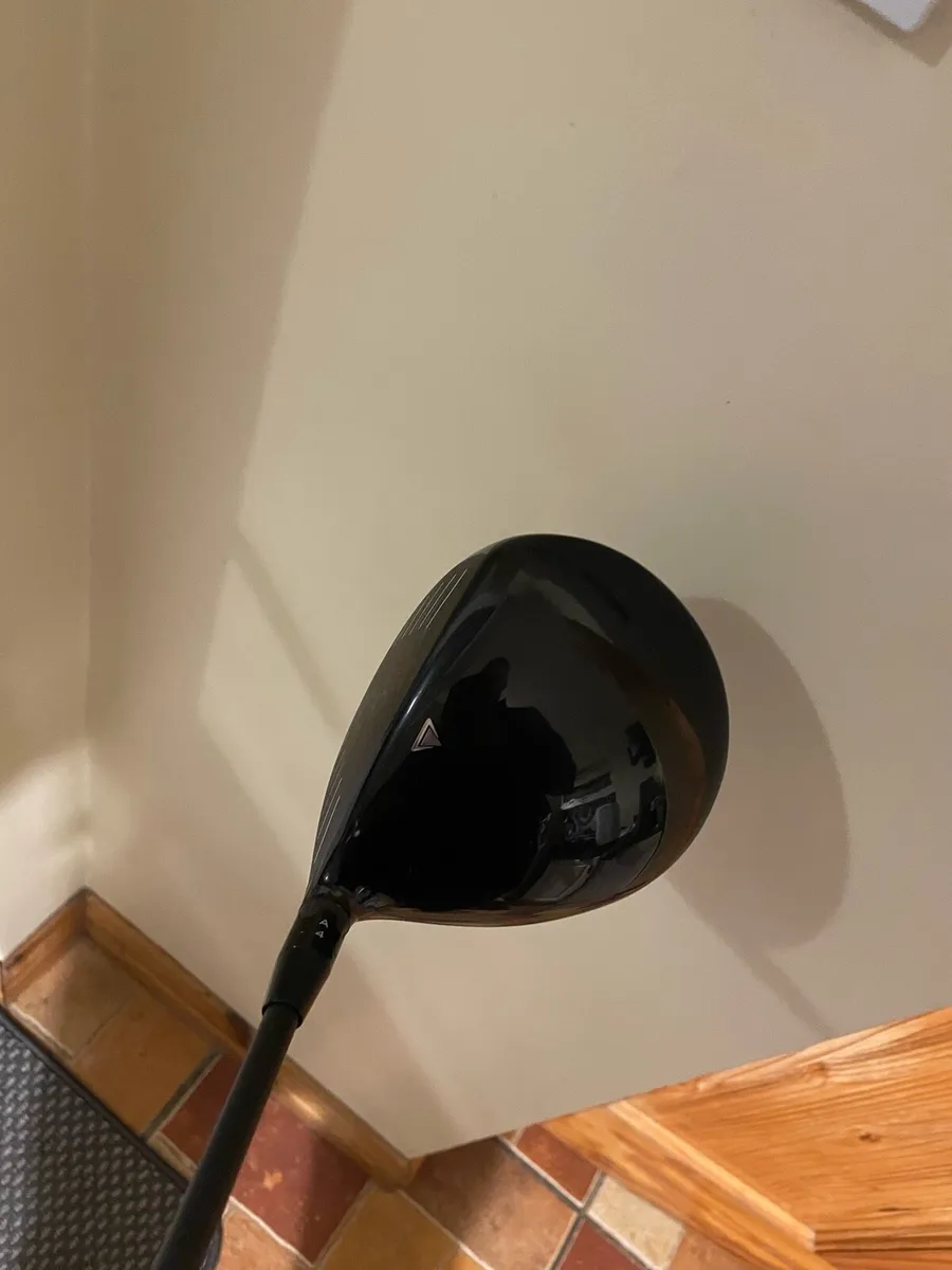 Titleist 915 D4 Driver - Image 4