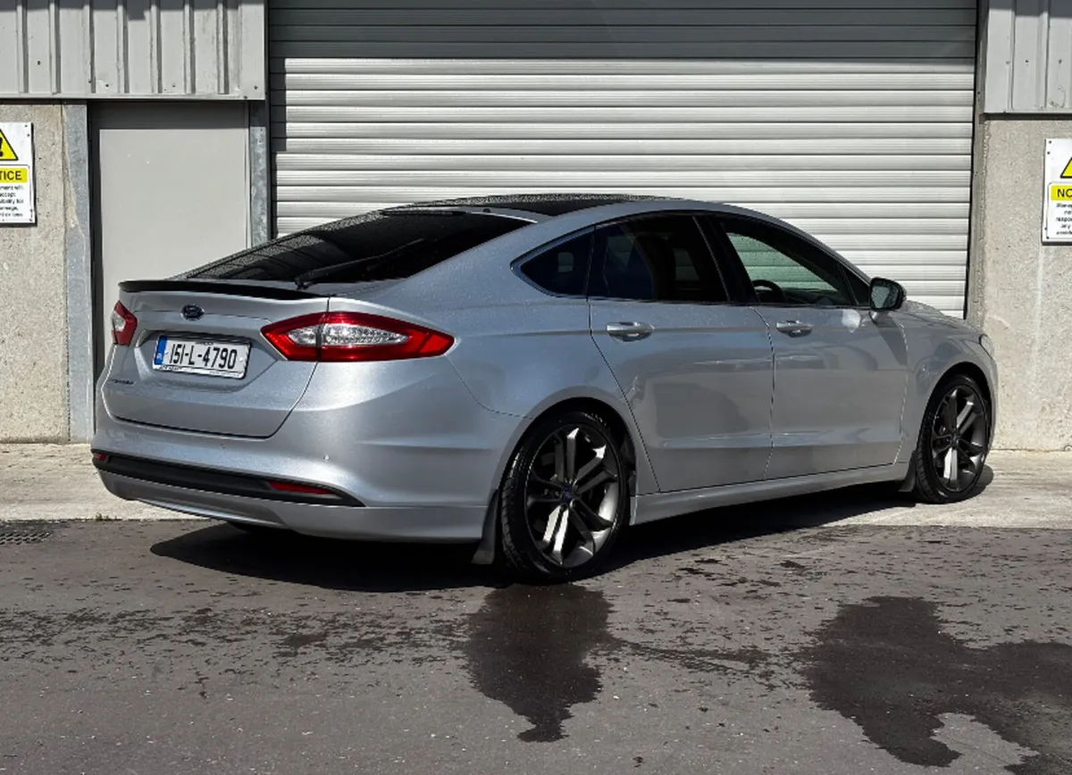 2015 Ford Mondeo 1.6 TDCI Titanium *pan roof - Image 2