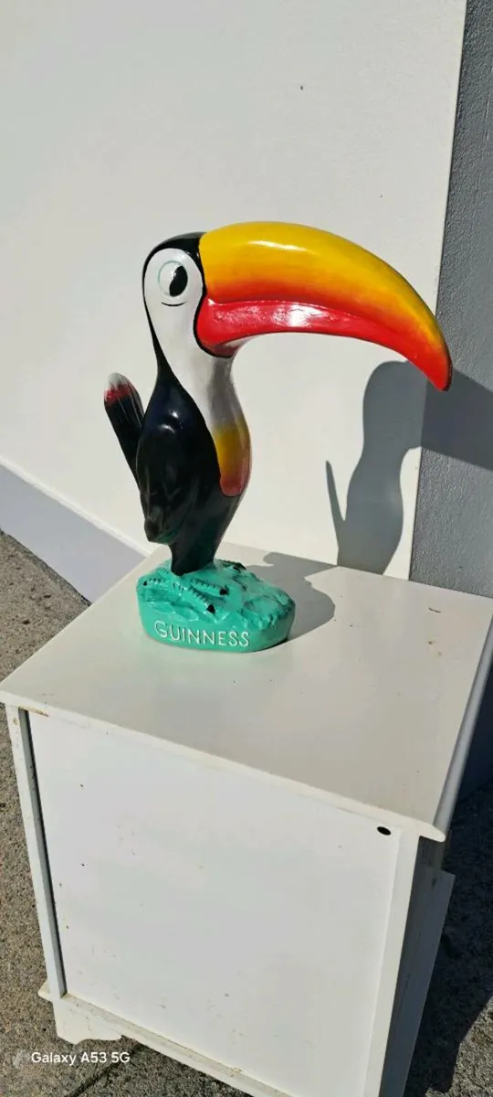 Large  Guinness toucan - Image 1