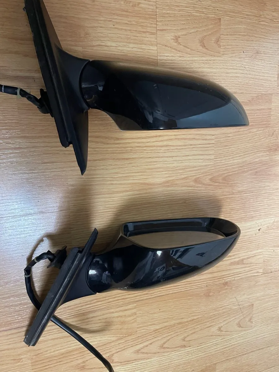 Mirror for AudiA4; Left and right Hand Side; 2009 - Image 1