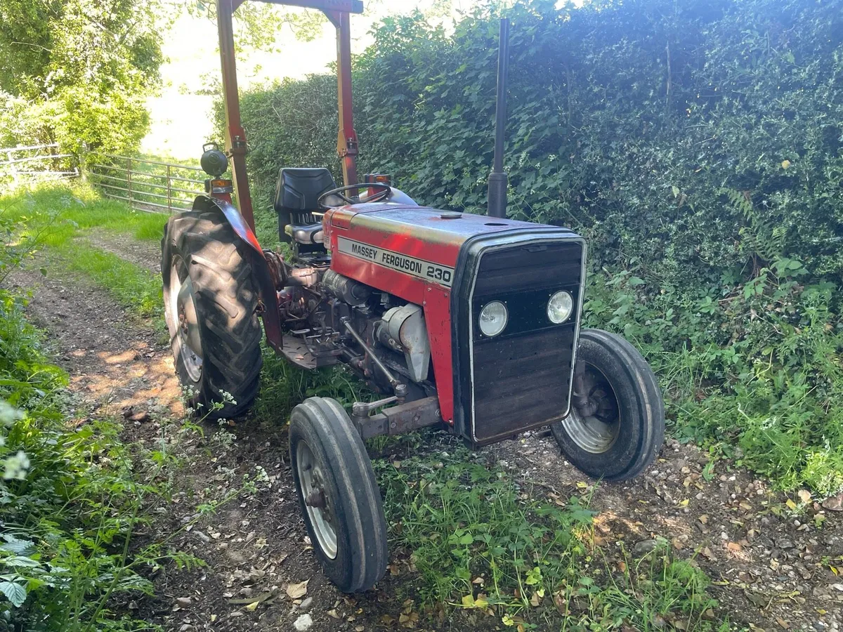 Massey Ferguson 230 - Image 1