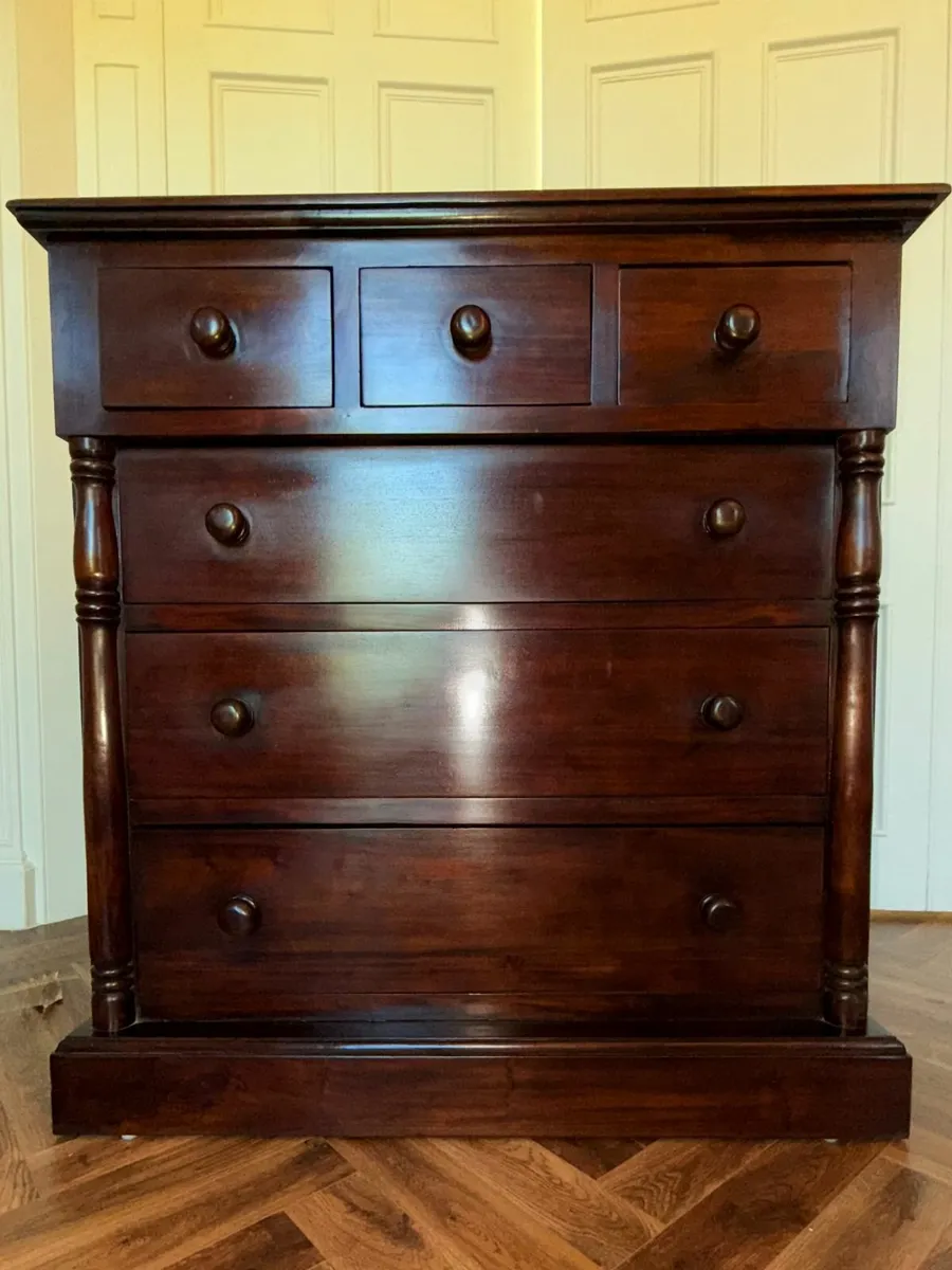 Mahogany Chest of drawers - Image 1