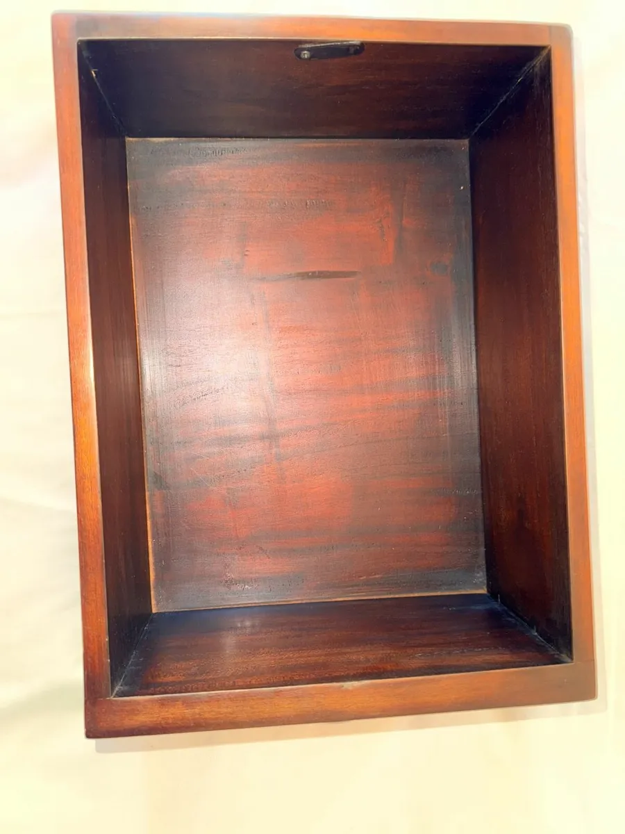 Mahogany Chest of drawers - Image 4