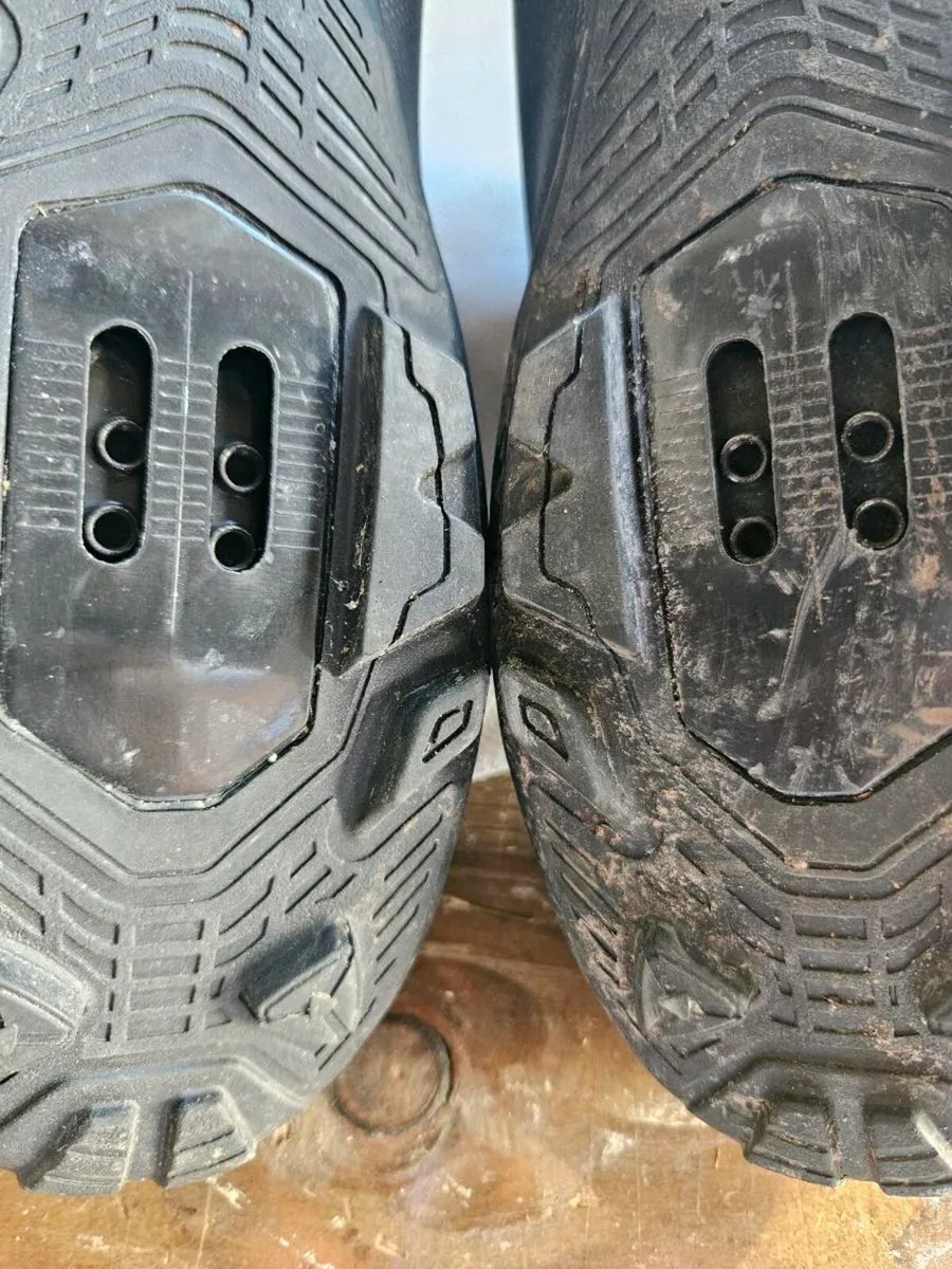 Shimano cycling shoes - Image 2