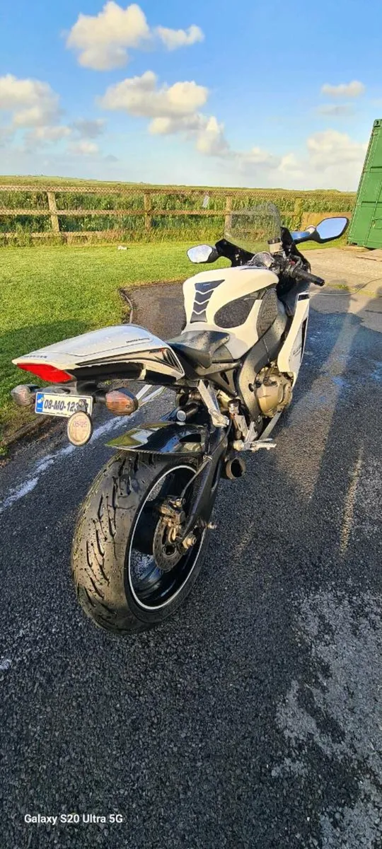 Honda Cbr 1000rr fireblade 2008 - Image 3