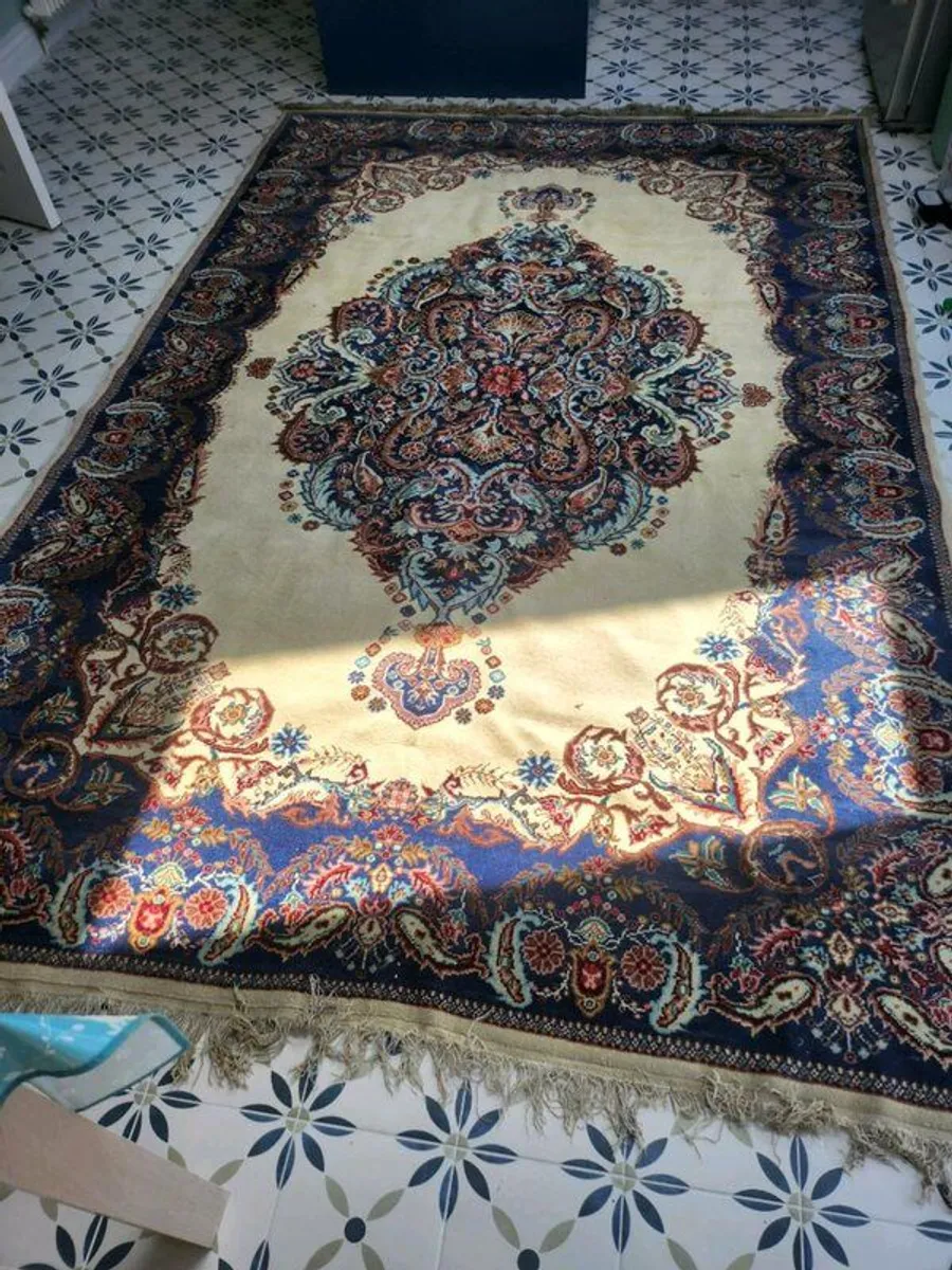Large antique rug - Image 1