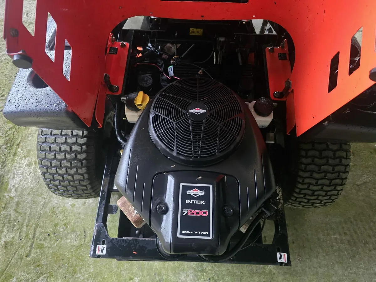 Ariens zero turn lawnmower - Image 4