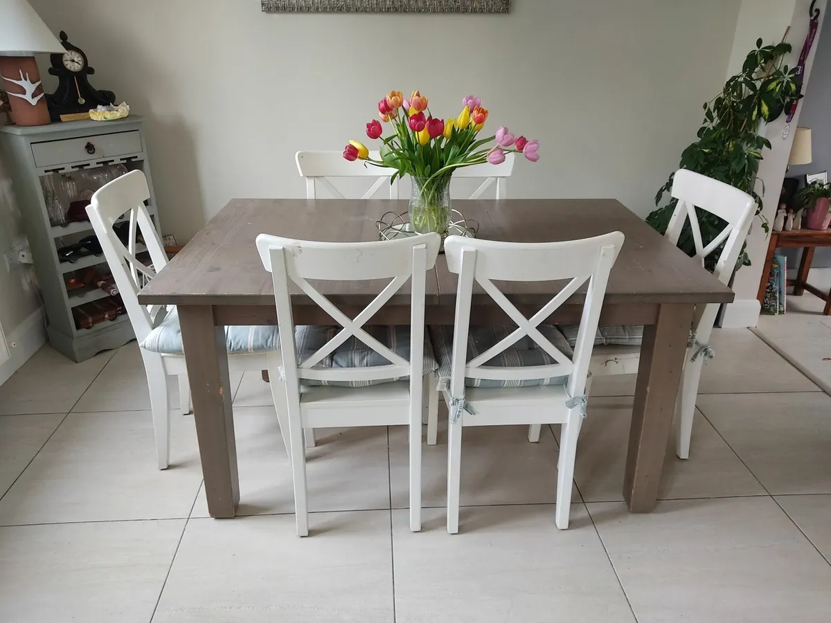 Dining table and chairs - Image 4