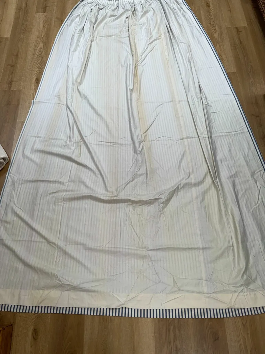 Curtain Set - Image 3