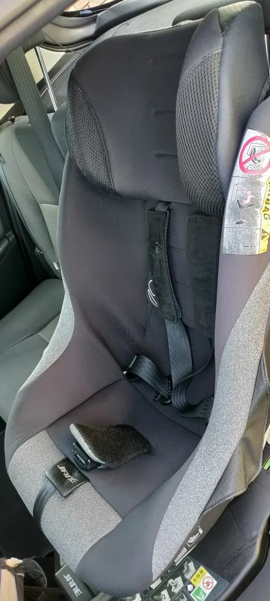 Car seat 360 - Image 1