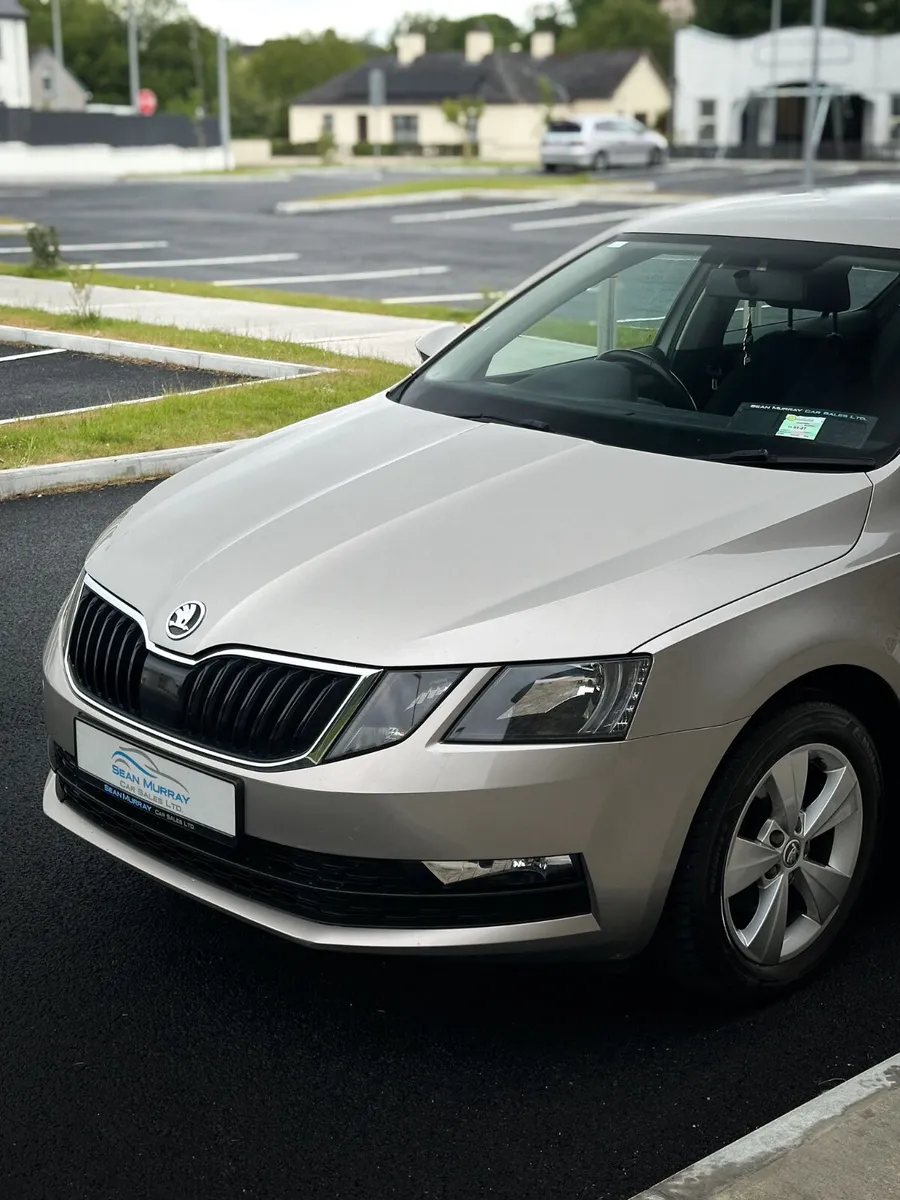 Skoda Octavia 2019 - Image 2