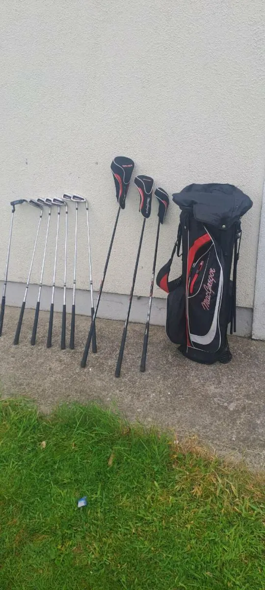 Golf Clubs - Image 1