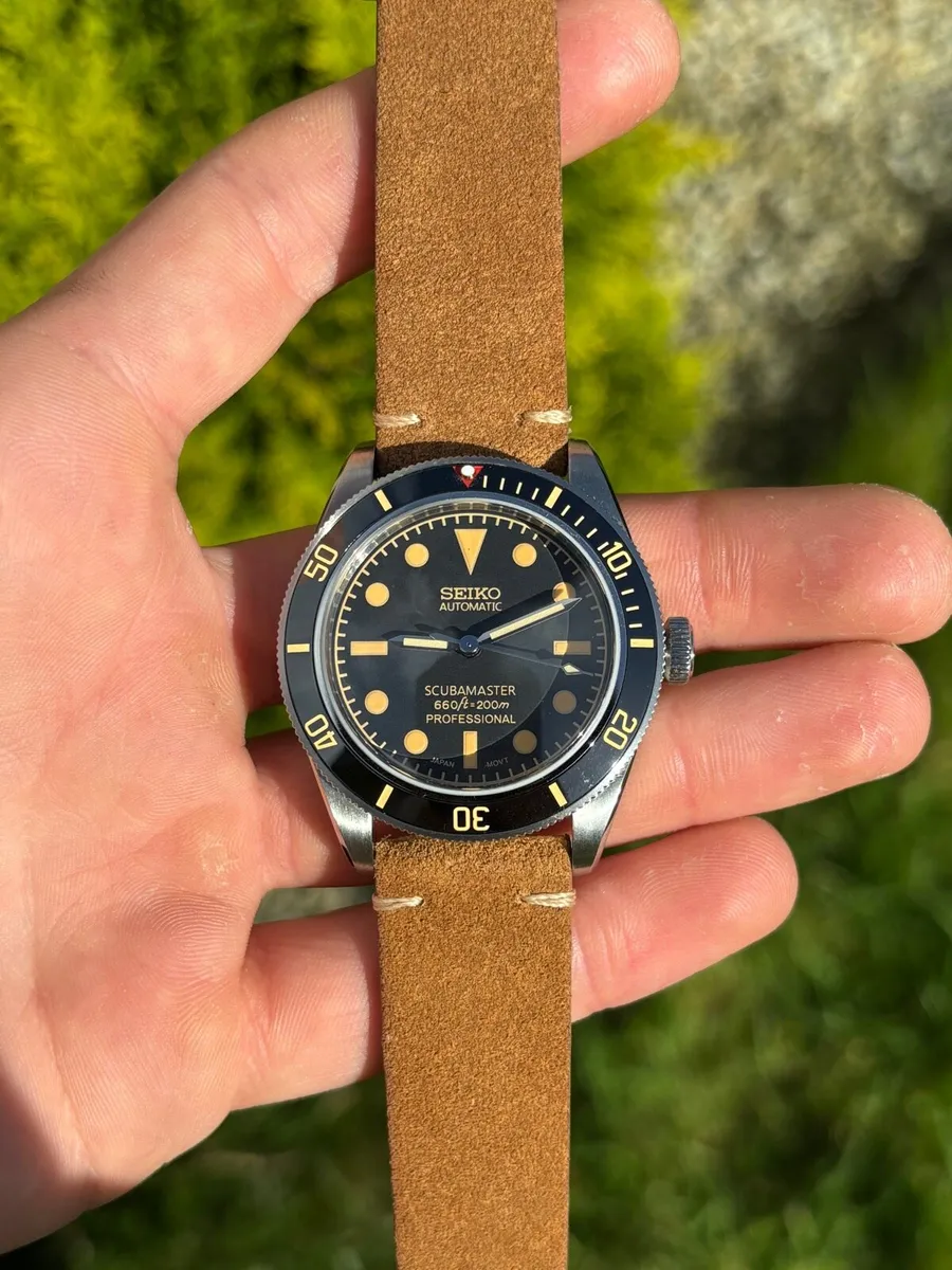 39mm Seiko Mod Automatic Watch - Image 1