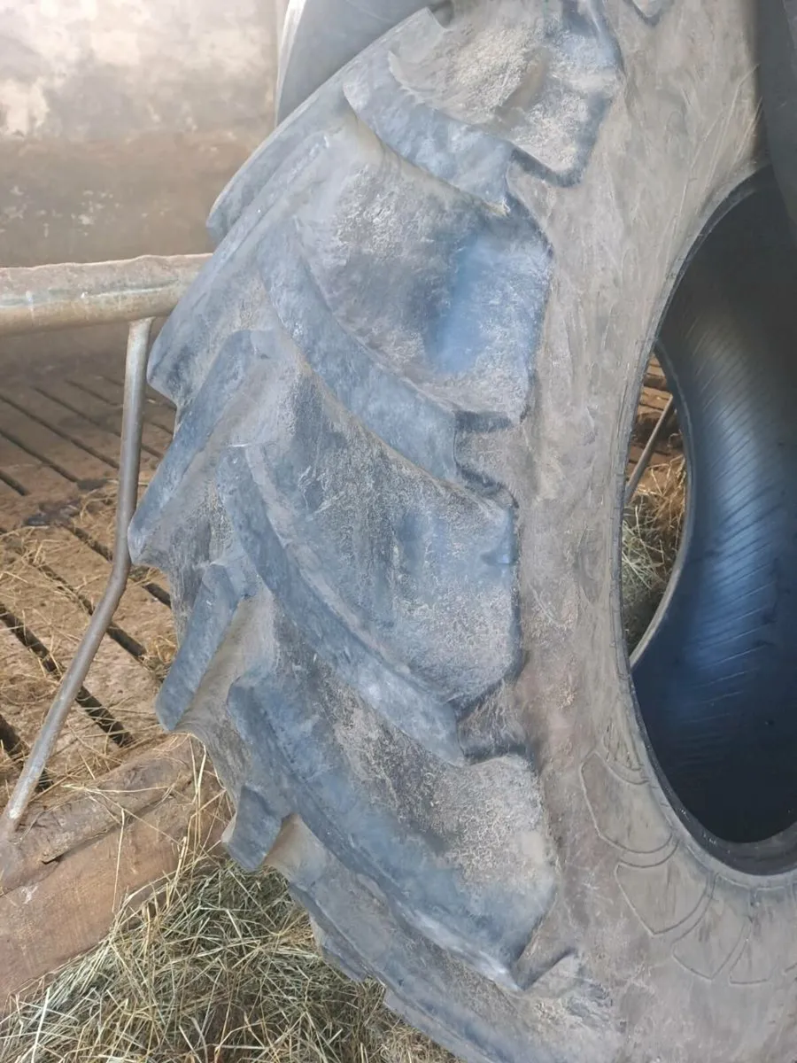 Continental 600/65R38 tyres - Image 3