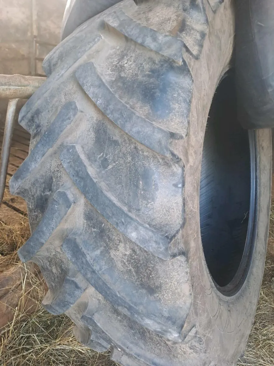 Continental 600/65R38 tyres - Image 4